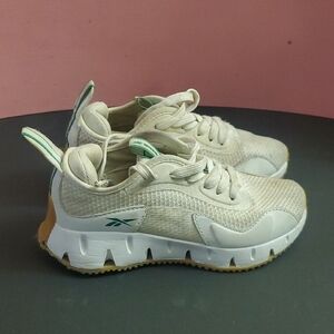 Reebok Kids Beige and Green Mesh Sneakers